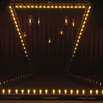 Showtec Edison Bar E6 DMX LED dimmer with 6x E27 fitting