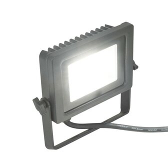 Showtec Aviano Tour 20W CCT LED Schijnwerper met instelbare kleurtemperatuur