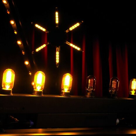 Showtec Edison Bar E6 DMX LED dimmer with 6x E27 fitting